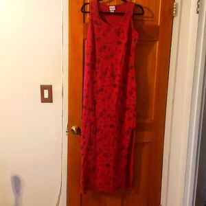 Fuchsia long sleeveless dress with flowers